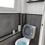 Duplex A 2 Pas De La דירה
