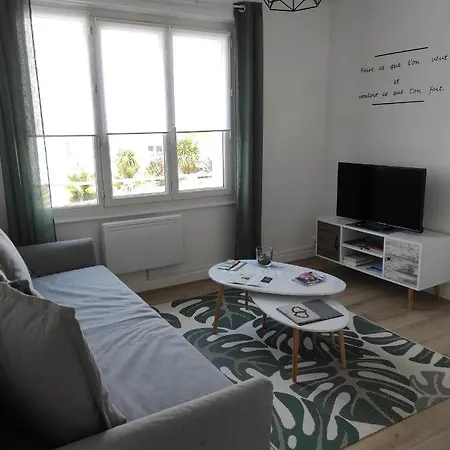 Duplex A 2 Pas De La 公寓